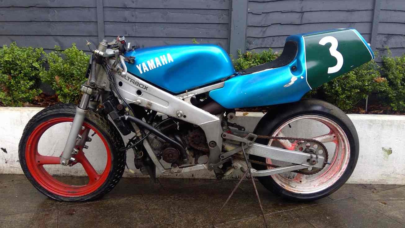 1990 Yamaha TZ250-A 3TC reverse cylinder