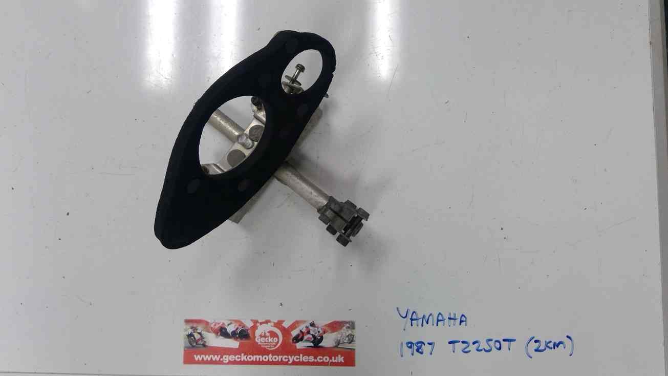 2KM Yamaha TZ250 T fairing clock bracket subframe