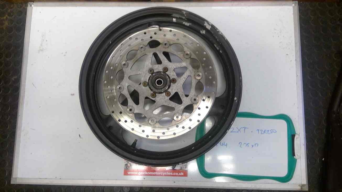 2XT Yamaha TZR250 wider front wheel 2.75 x 17 F44 Black with disc & spacer