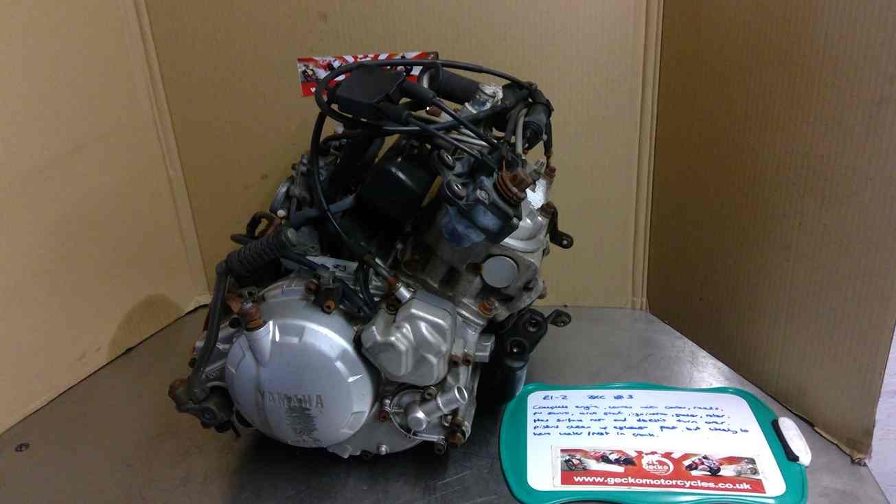 3XC Yamaha R1-Z engine & carbs #3