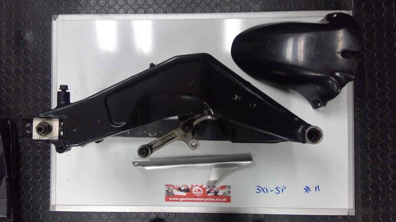 3XV Yamaha TZR250-SP swingarm Sport Production #11