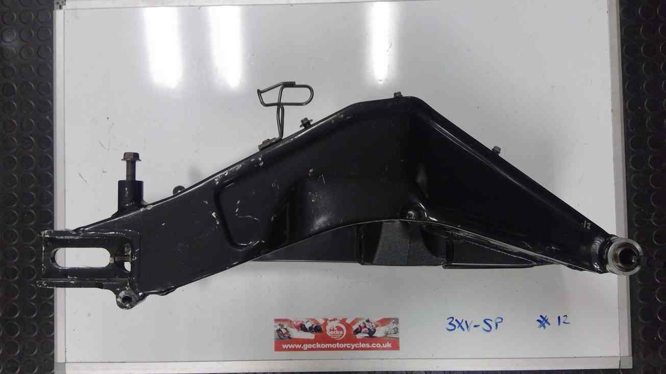 3XV Yamaha TZR250-SP swingarm Sport Production #12