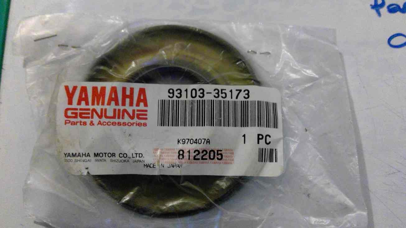 4DP Yamaha TZ250 crank seal 1991-99 (#93103-35173)