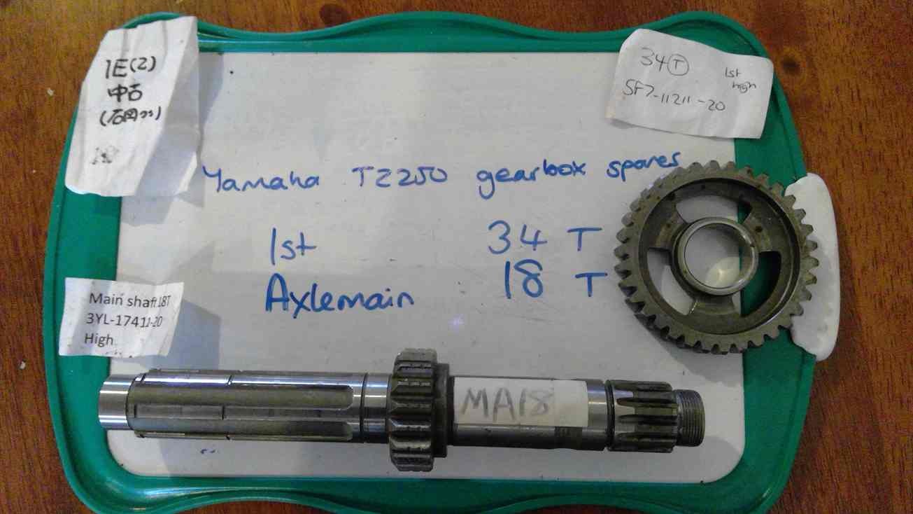 4DP Yamaha TZ250 axlemain shaft 18T & 1st gear 34T set