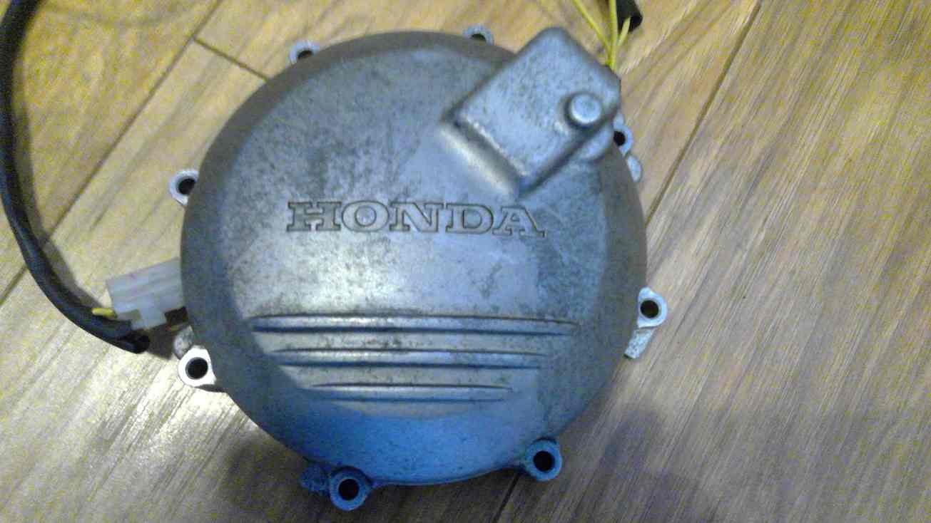 RC45 Honda RVF750 HRC generator & race cover